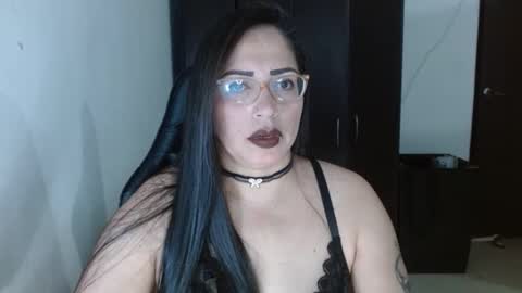 Natasha Smithe  online show from November 3, 2025, 8:54 pm