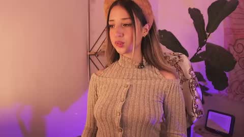 Natasha Independent model online show from May 16, 2026, 3:58 am