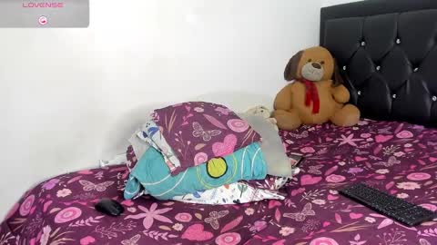 Snapshot of natassha_brown chatting on January 10, 2025, 3:07 am Natassha  online show from January 10, 2025, 3:07 am