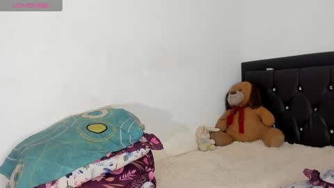 Snapshot of natassha_brown chatting on January 26, 2025, 12:22 pm Natassha  online show from January 26, 2025, 12:22 pm