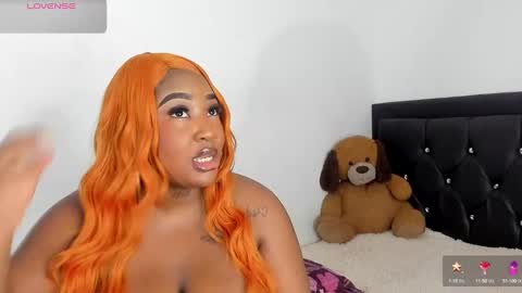 Snapshot of natassha_brown chatting on January 28, 2025, 10:45 pm Natassha  online show from January 28, 2025, 10:45 pm