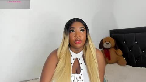 Snapshot of natassha_brown chatting on January 30, 2025, 3:22 am Natassha  online show from January 30, 2025, 3:22 am