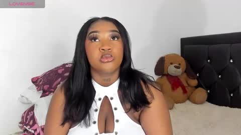 Snapshot of natassha_brown chatting on February 8, 2025, 1:00 am Natassha  online show from February 8, 2025, 1:00 am