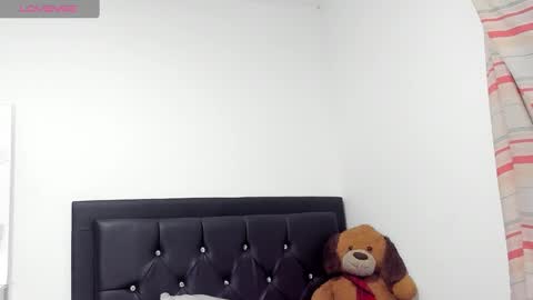 Snapshot of natassha_brown chatting on March 12, 2025, 12:10 am Natassha  online show from March 12, 2025, 12:10 am