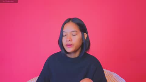 Natcha C online show from December 19, 2024, 2:01 am