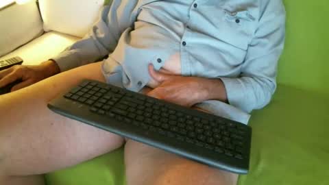 Snapshot of nate1x chatting on January 30, 2025, 2:49 am nate1x online show from January 30, 2025, 2:49 am