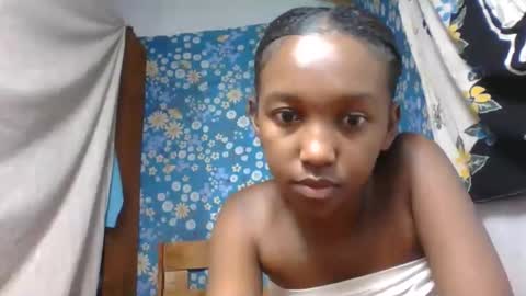 nathalia069 online show from May 22, 2026, 3:24 am