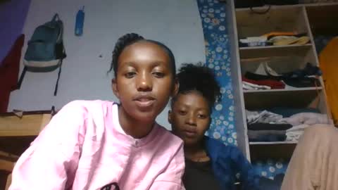 nathalia069 online show from May 28, 2026, 7:55 pm