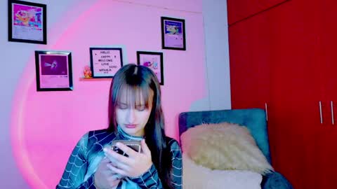 Nathalia Ramirez online show from July 5, 2026, 3:13 am