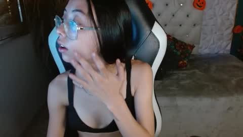 nathaliasweet_1_ online show from October 20, 2025, 2:50 pm