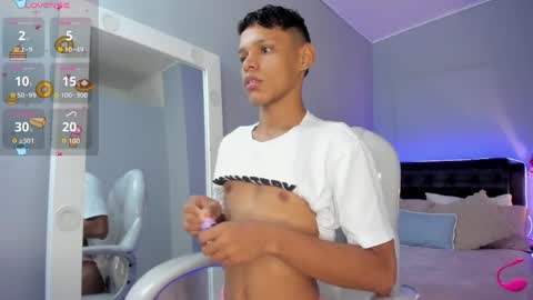 nathalie_moon_ online show from April 16, 2026, 12:06 pm