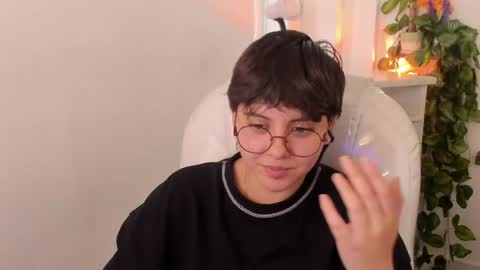 nathalyy_ds online show from May 14, 2026, 5:09 pm