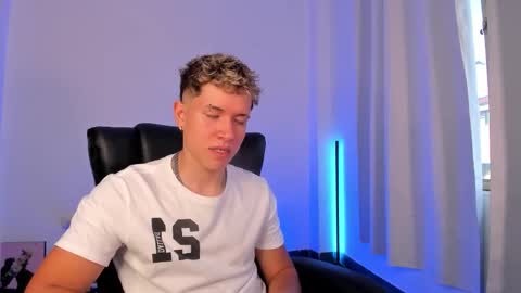 Nathan online show from November 26, 2025, 8:21 pm