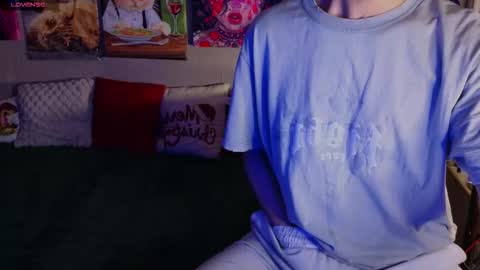 Snapshot of nathanbruce chatting on October 28, 2025, 2:42 pm N A T H AN online show from October 28, 2025, 2:42 pm