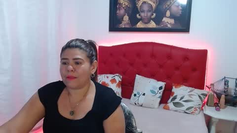 nathy_voyeur online show from January 25, 2025, 2:47 pm