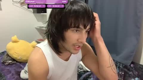 native_boy2 online show from September 12, 2025, 10:04 am