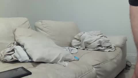 natou3x online show from September 14, 2025, 5:45 pm