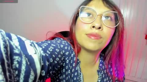 Natalia online show from June 3, 2026, 10:04 pm