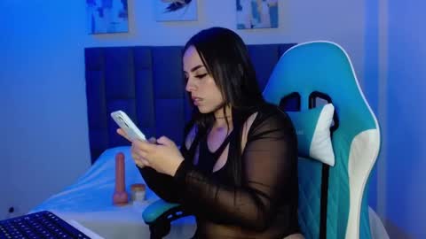natti_bluee online show from March 29, 2026, 3:17 am