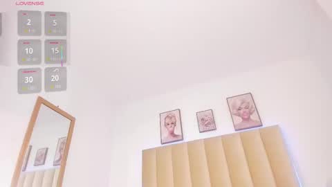 natti_london online show from September 15, 2025, 5:24 pm