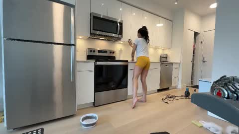 NATTY FIERROS online show from October 7, 2025, 7:11 pm