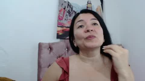Snapshot of naturally_mature chatting on April 30, 2026, 3:46 am Sammy online show from April 30, 2026, 3:46 am