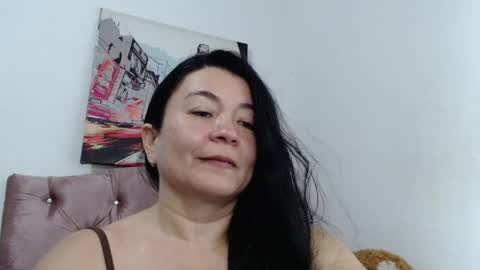 Snapshot of naturally_mature chatting on May 9, 2026, 2:39 am Sammy online show from May 9, 2026, 2:39 am