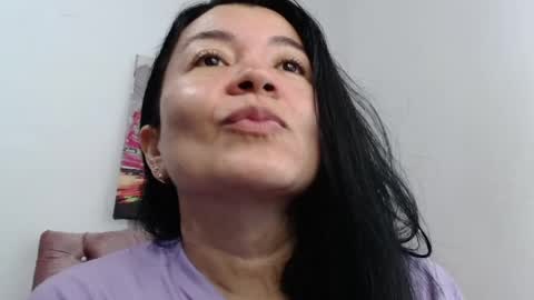 Snapshot of naturally_mature chatting on May 24, 2026, 12:32 pm Sammy online show from May 24, 2026, 12:32 pm