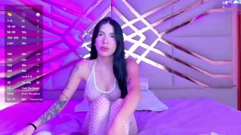 Snapshot of naturalmommyy chatting on July 15, 2026, 9:31 pm MANUELA online show from July 15, 2026, 9:31 pm