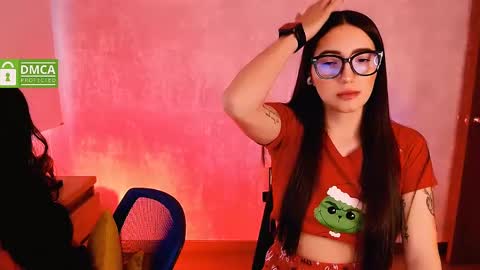 Natalia  Valeria online show from December 22, 2024, 11:22 am
