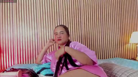 Snapshot of naty_bustos chatting on May 25, 2026, 12:05 am naty bustos online show from May 25, 2026, 12:05 am