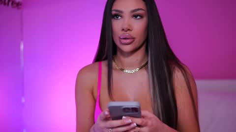 Snapshot of natydesiree chatting on February 20, 2025, 4:28 am Naty online show from February 20, 2025, 4:28 am