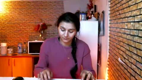 Snapshot of naughty_coupl3xxx chatting on February 25, 2026, 8:02 am naughty_coupl3xxx online show from February 25, 2026, 8:02 am