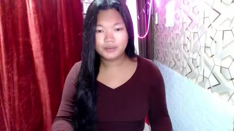 KATE online show from April 22, 2026, 10:11 pm