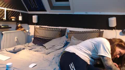 Freyja and Baldur online show from February 12, 2025, 9:54 pm