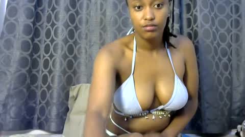 Snapshot of naughty_riri21 chatting on June 14, 2026, 1:58 am Riri online show from June 14, 2026, 1:58 am