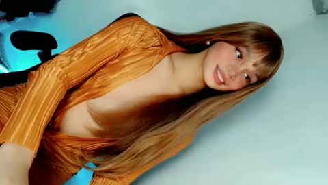Snapshot of naughtybella_ chatting on January 20, 2025, 7:36 am bella online show from January 20, 2025, 7:36 am