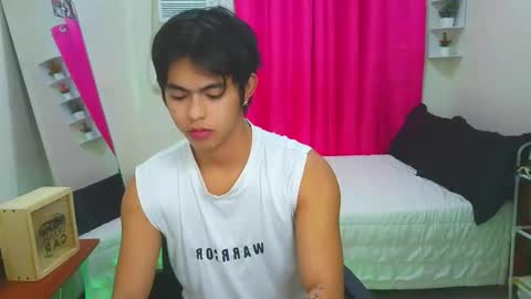 Snapshot of naughtyboylouie chatting on November 13, 2025, 2:49 pm Loue online show from November 13, 2025, 2:49 pm