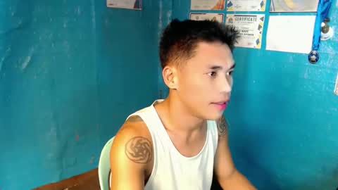 naughtyfuck_boy online show from November 2, 2025, 1:35 pm