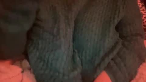 Snapshot of naughtygirl637100 chatting on November 27, 2025, 12:13 am Naughty Girl online show from November 27, 2025, 12:13 am