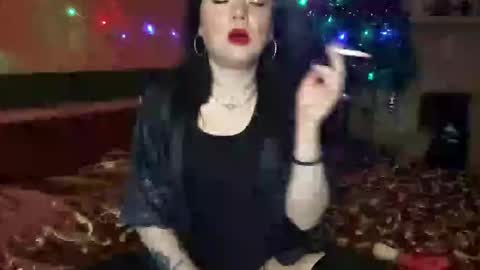 housewife Eva online show from December 24, 2024, 7:00 pm