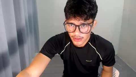 Snapshot of naughtyjosh_ chatting on June 30, 2026, 3:57 pm Josh online show from June 30, 2026, 3:57 pm