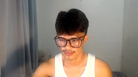 Snapshot of naughtyjosh_ chatting on July 4, 2026, 10:32 am Josh online show from July 4, 2026, 10:32 am