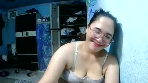 naughtykate69495126 online show from July 15, 2026, 10:20 am