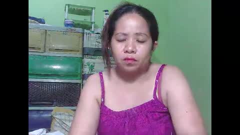 naughtymom26 online show from April 24, 2026, 10:12 pm