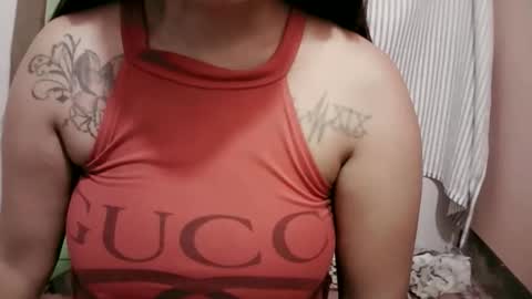 naughtymom_33 online show from April 6, 2026, 6:25 am