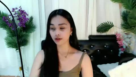 Snapshot of naughtymuse_ chatting on April 5, 2026, 2:36 pm ELISE online show from April 5, 2026, 2:36 pm