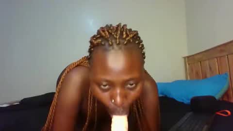 naughtyqueen12 online show from January 16, 2026, 11:09 pm