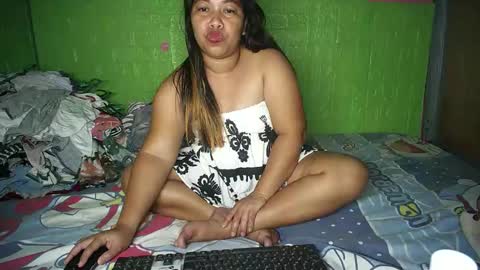 Snapshot of naughtyvina4u chatting on February 25, 2025, 5:36 pm VI NA online show from February 25, 2025, 5:36 pm