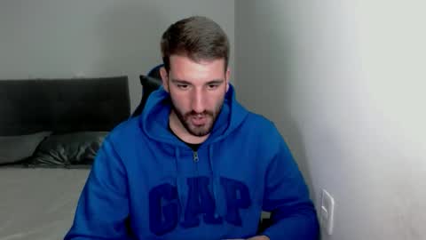 Snapshot of naugthy18boy chatting on February 17, 2025, 7:53 pm Nico online show from February 17, 2025, 7:53 pm